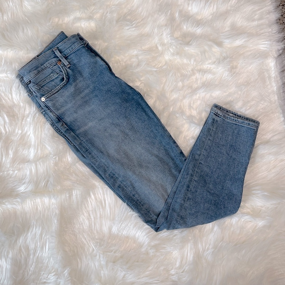Citizens of Humanity Rocket Crop High Rise Skinny Distressed Denim Size 29 CB 56